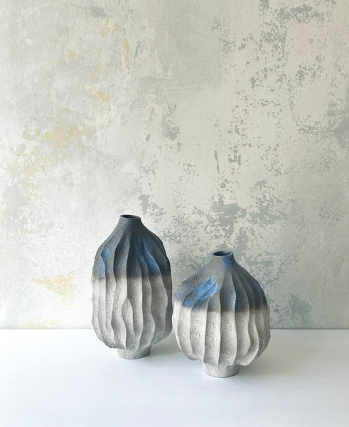 Short Dented Vases Blue/White