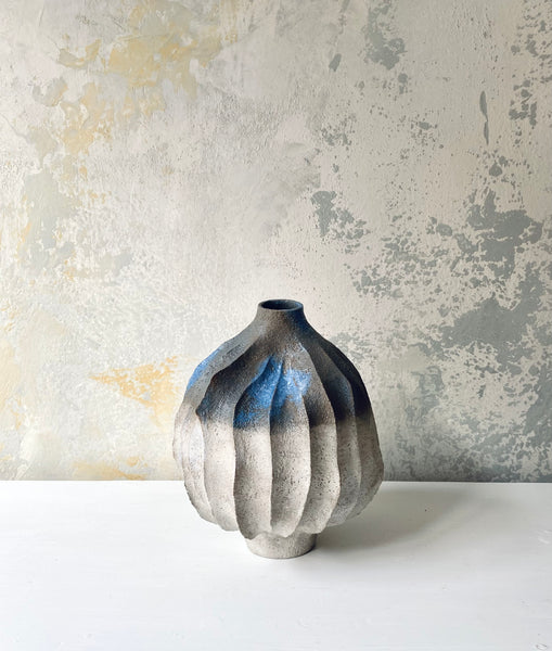 Short Dented Vases Blue/White