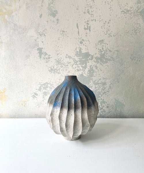 Short Dented Vases Blue/White